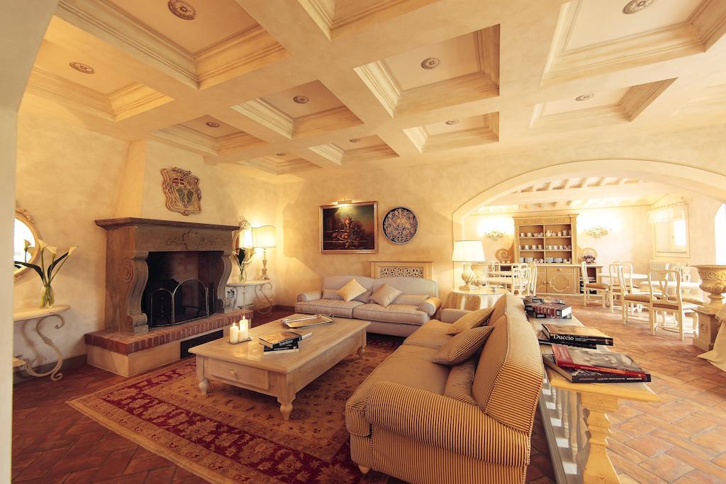 ビッビエーナ Podere Sant'Angeloヴィラ 部屋 写真