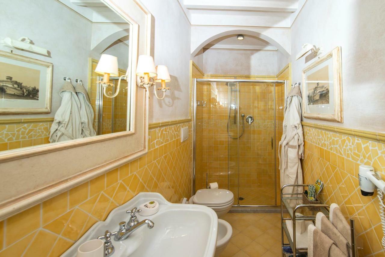 ビッビエーナ Podere Sant'Angeloヴィラ エクステリア 写真